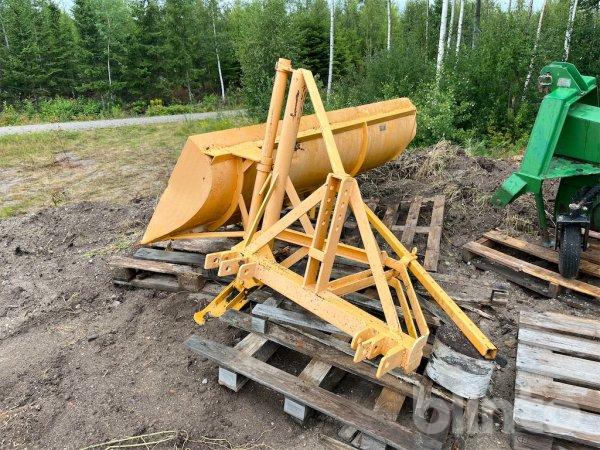 Plog Sidoplog 160cm 3-punkts fäste på auktion i Odensbacken hos Blinto