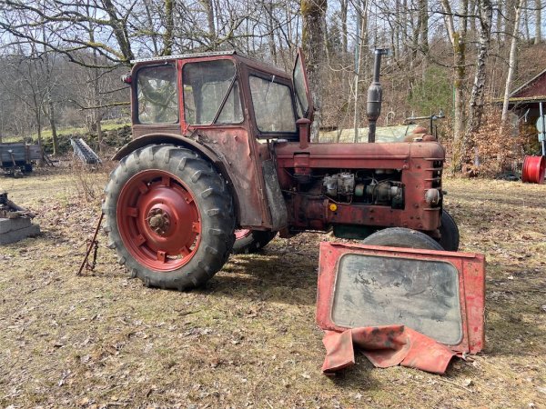 Traktor BM  VOLVO 350