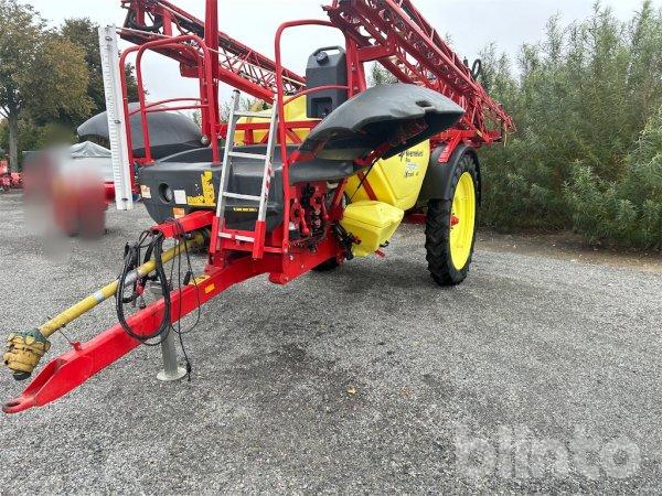 Spruta 2800 liter Kverneland iXtrack A28