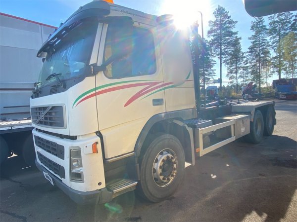 Lastvxlarbil VOLVO FM12 6X2