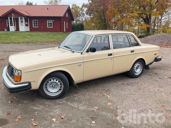 Veteranbil VOLVO 244-410-2181 L