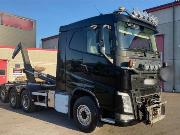 Lastbil VOLVO FH 540 plogutrustad