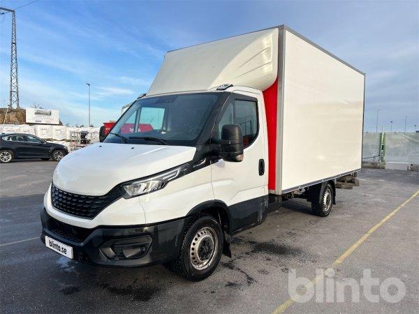 Ltt lastbil IVECO DAILY 35-160 Hi-Matic med bakgavellyft