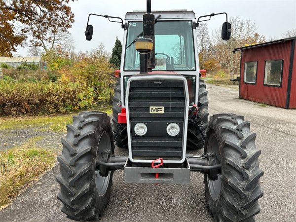 Traktor MASSEY FERGUSON MF 699 4