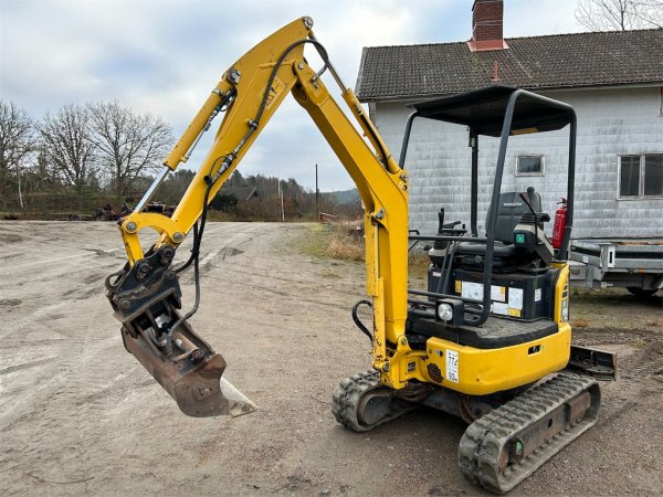 Bandgrvare Komatsu PC16R-3HS