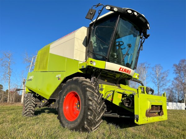 Skrdetrska  Claas 240 Avero