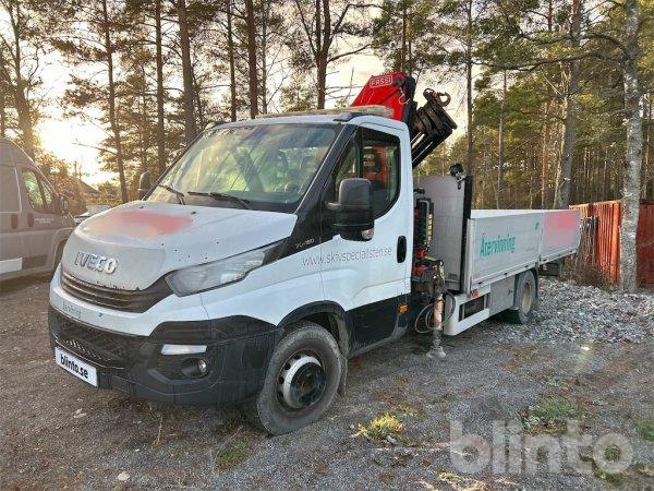 Kranbil Flakbil / IVECO DAILY 70-180 med Fassi F70B.1.24 / Nybesiktad