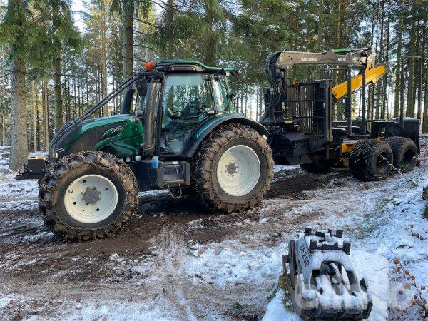 Skogsekipage VALTRA N154 + MOHEDA 151