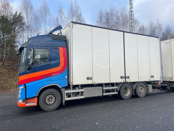 Skplastbil  VOLVO FH 6*2