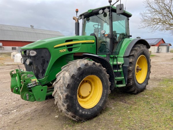 Traktor JOHN DEERE MR