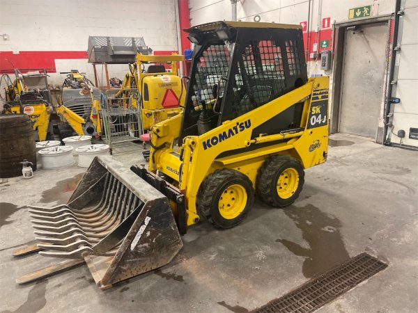 Kompaktlastare Komatsu SK 04J