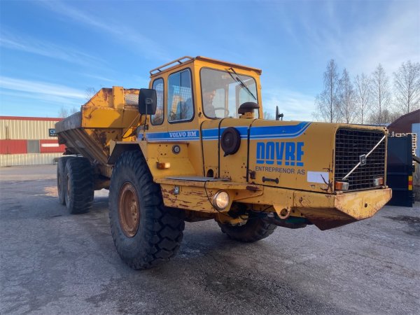 Dumper Volvo 861 6x6