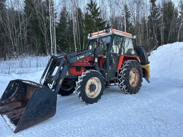 Traktor ZETOR 5245