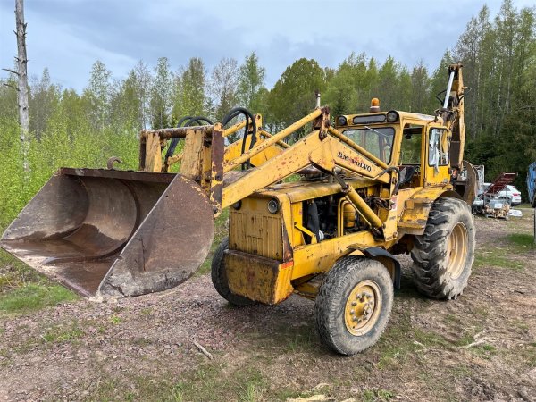 Traktorgrävare  Volvo GM614