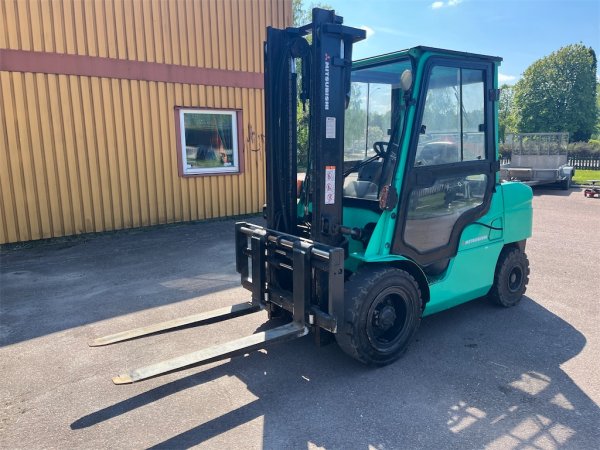 Dieseltruck  Mitsubishi FD35NT