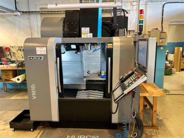 Fleroperationsmaskin HURCO VM10i
