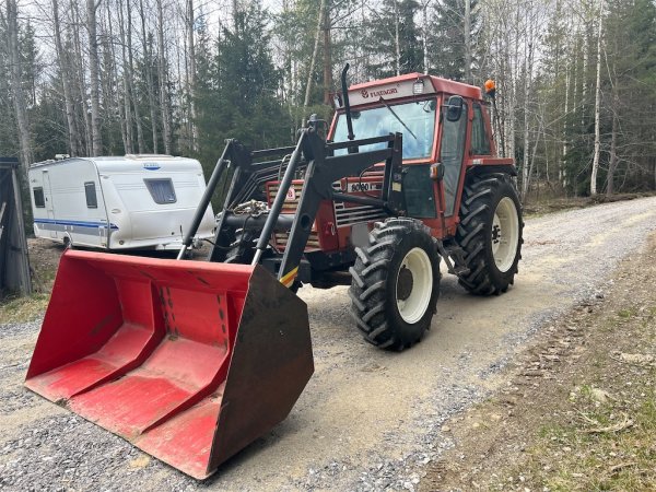 Traktor FIAT 80-90 DT