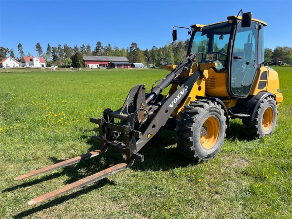 Hjullastare Volvo L25F Låga Timmar