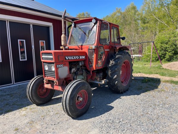 Traktor VOLVO BM 2200