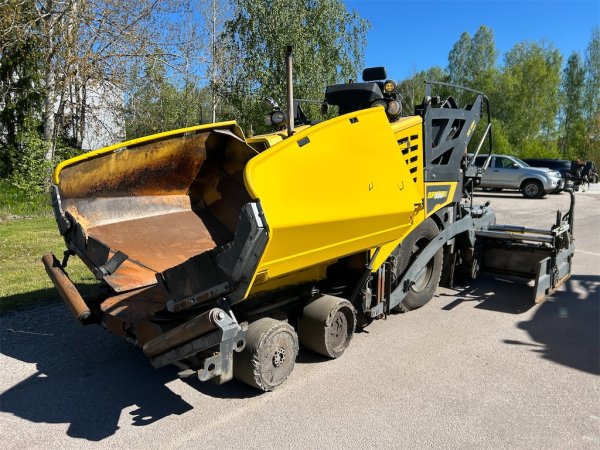 Asfaltsläggare Bomag BF300