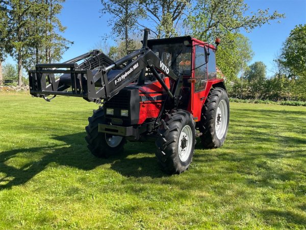 Traktor med Lastare Valmet 605-4 GLTX