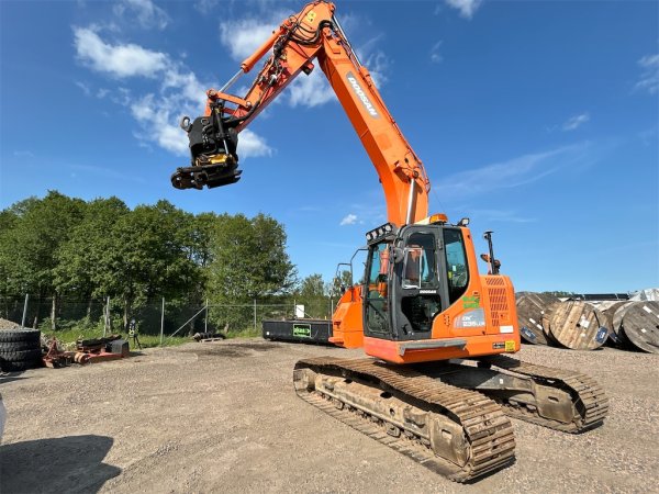 Bandgrävmaskin Doosan 
