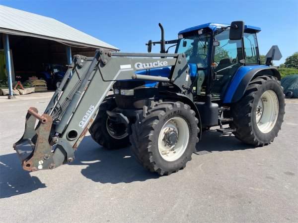 Traktor NEW HOLLAND TM115