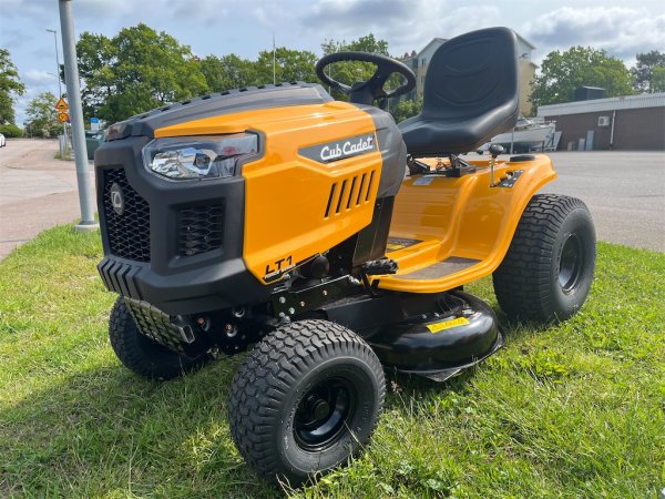 Trädgårdstraktor Cub Cadet LT1 NS92