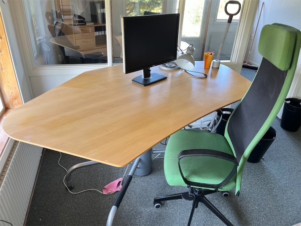Skrivbord och stol Okänt