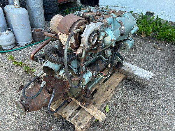 Perkins motor Perkins 6.354 Marindiesel med backslag