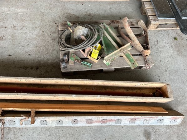 Blandade delar Till Traktor m.m