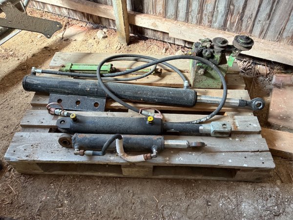 Hydraulcylinder etc Okänt