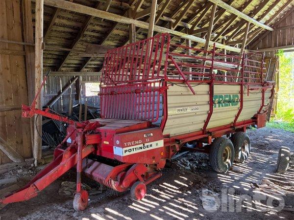 Självlastarvagn Hö Pöttinger Trend 2