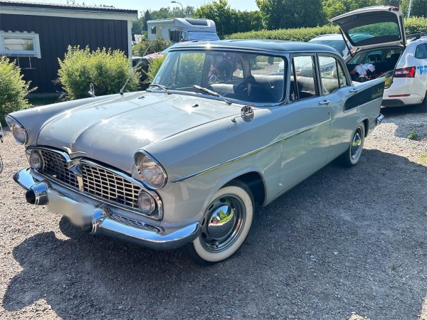 Personbil FORD VEDETTE BEAULIEU