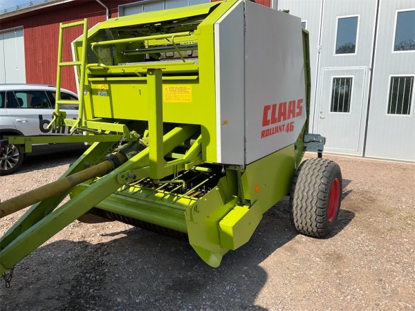 Rundbalspress Claas Rollant 46