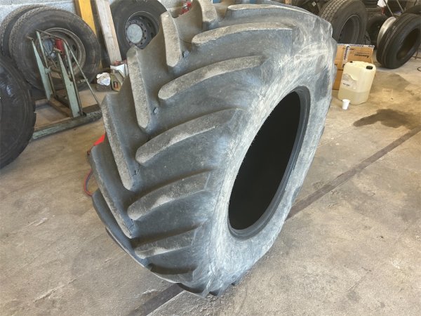 Traktordäck 540/65 2st 540/65R28 Michelin