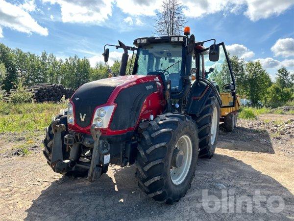 Traktor 4WD VALTRA T193 HiTech