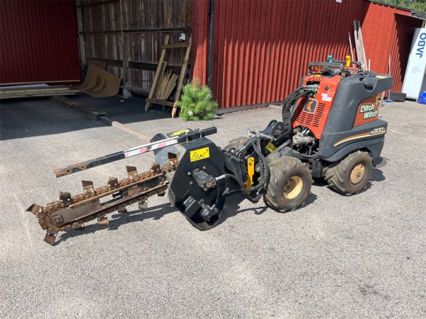 Kedjegrävare + släp Ditch Witch R300 