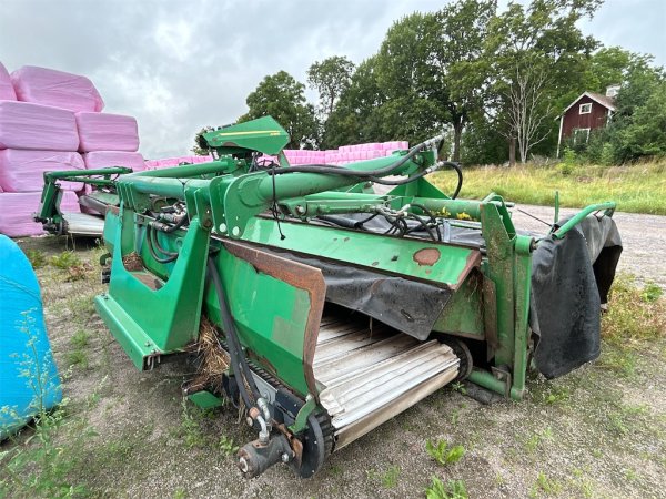 Slåtterkross  Butterfly John Deere 131 & 488