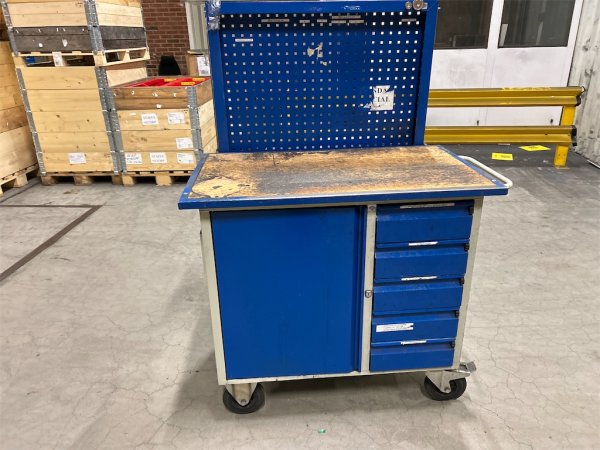 Verktygsskåp/bänk Blika