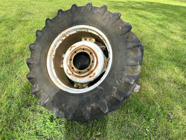 Traktor hjul Trelleborg 480/65R 28