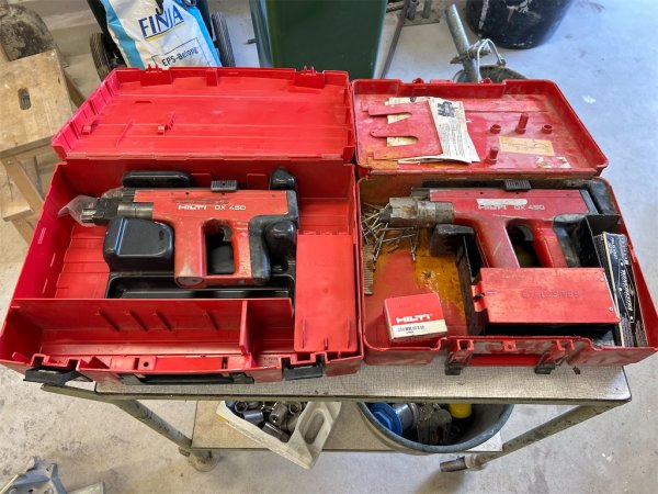 Bultpistoler HILTI DX450 / 2 stycken