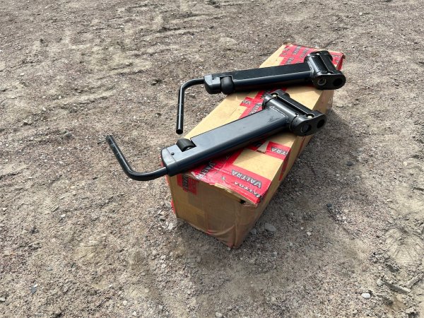 Sidospegelshållare Valtra