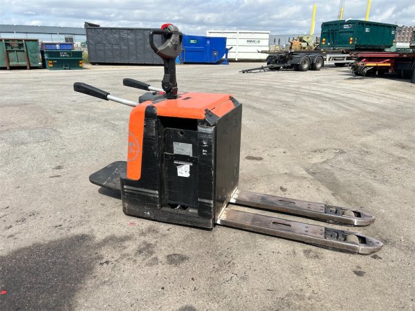 Palltruck BT LPE240