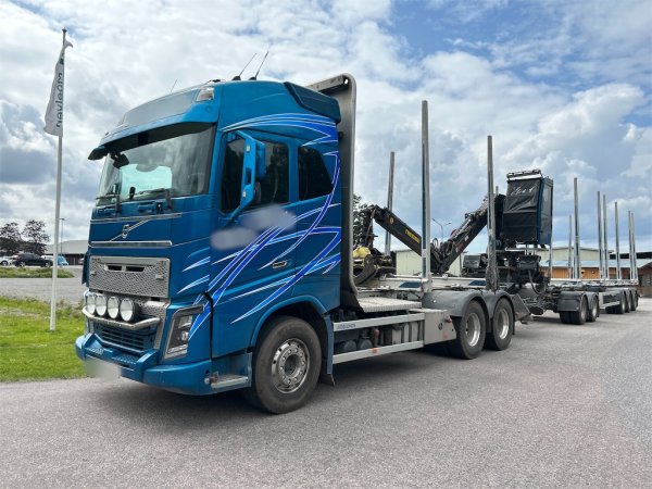 Timmerbil VOLVO FH  6X4