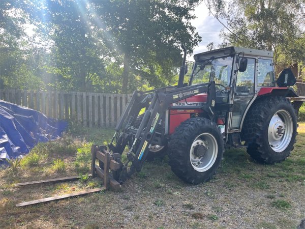 Lastartraktor MASSEY FERGUSON 382
