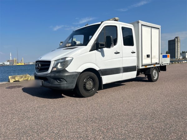 Lätt lastbil MERCEDES-BENZ