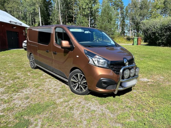 6 sitsig skåpbil RENAULT TRAFIC KOMBI