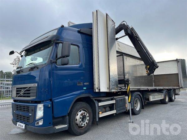 Dragbil med kran VOLVO FH 4*2 Sandströms Trailer med kran