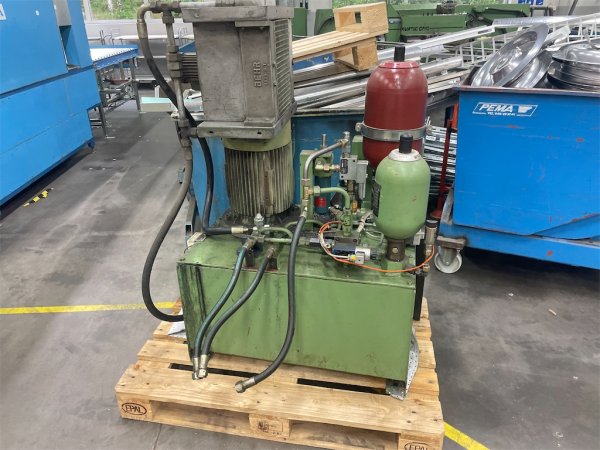 Hydraulaggregat Med tank och oljekyl